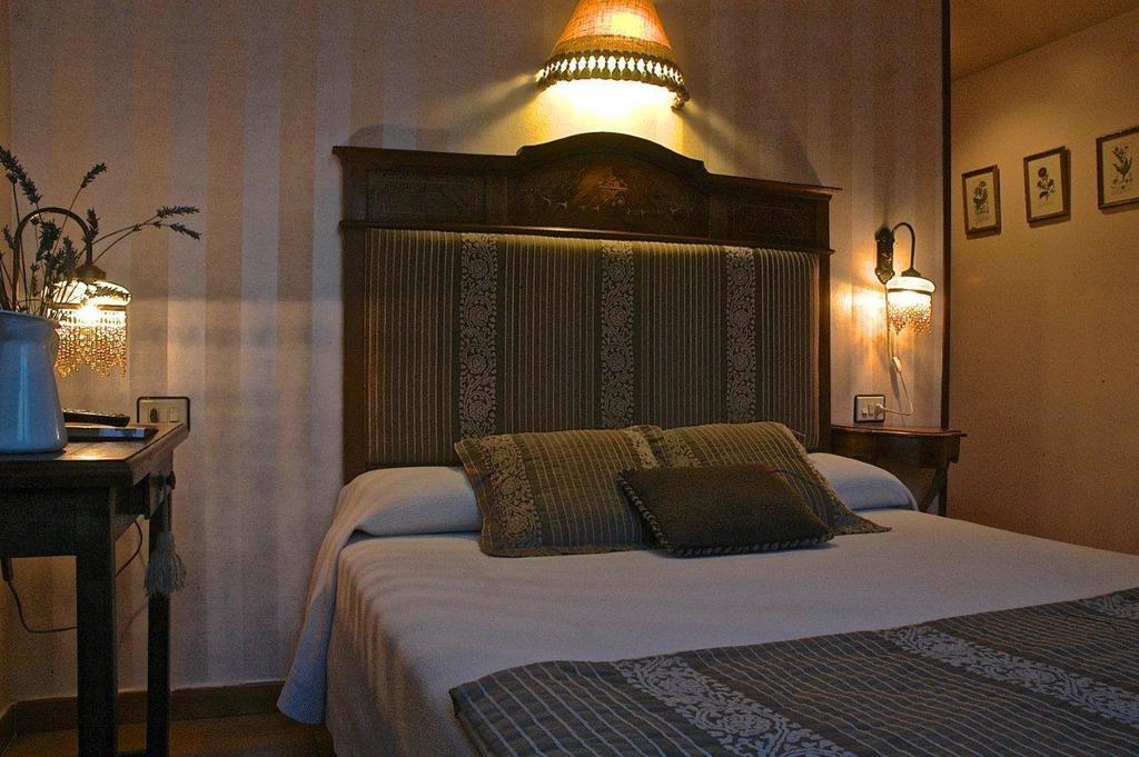 Hotel Casa Frauca Sarvise Phòng bức ảnh