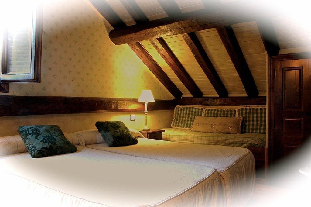 Hotel Casa Frauca Sarvise Phòng bức ảnh