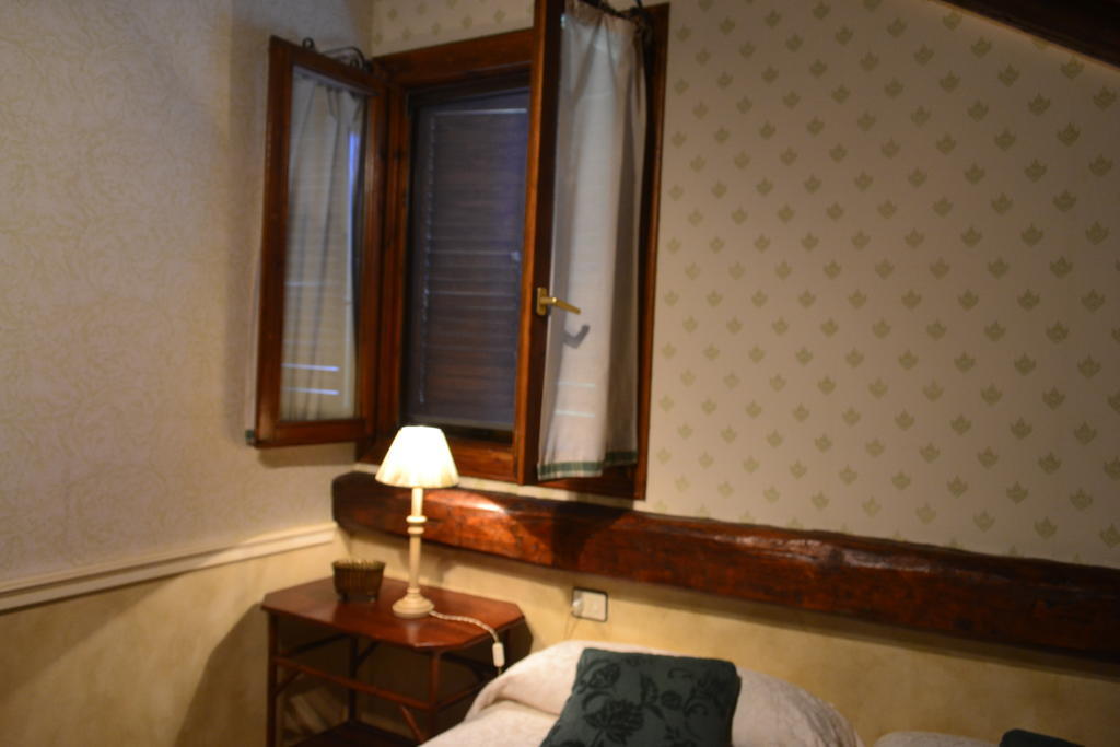 Hotel Casa Frauca Sarvise Phòng bức ảnh
